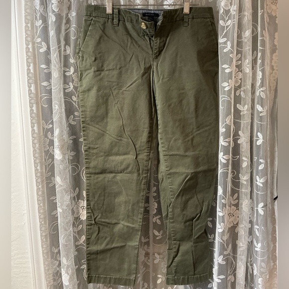 Tommy Hilfiger women’s green Capris slacks size 8 - Picture 1 of 4